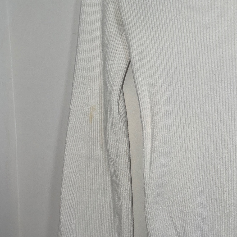 Premise Cream Ribbed Keyhole Blouse - Picture 4 of 4